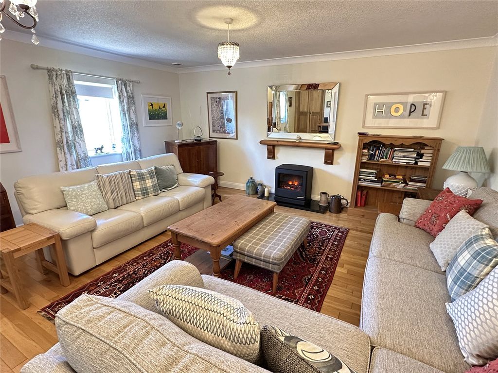 Property photo 2 of 31 Picture No. 43