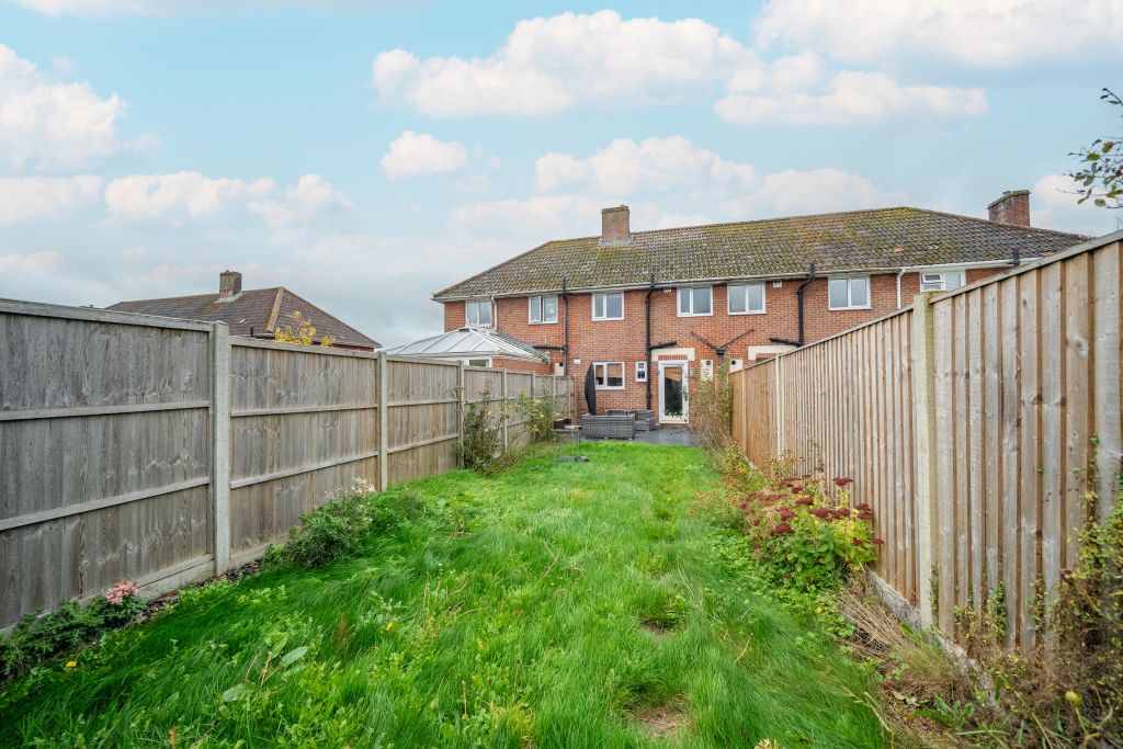 Property photo 2 of 20