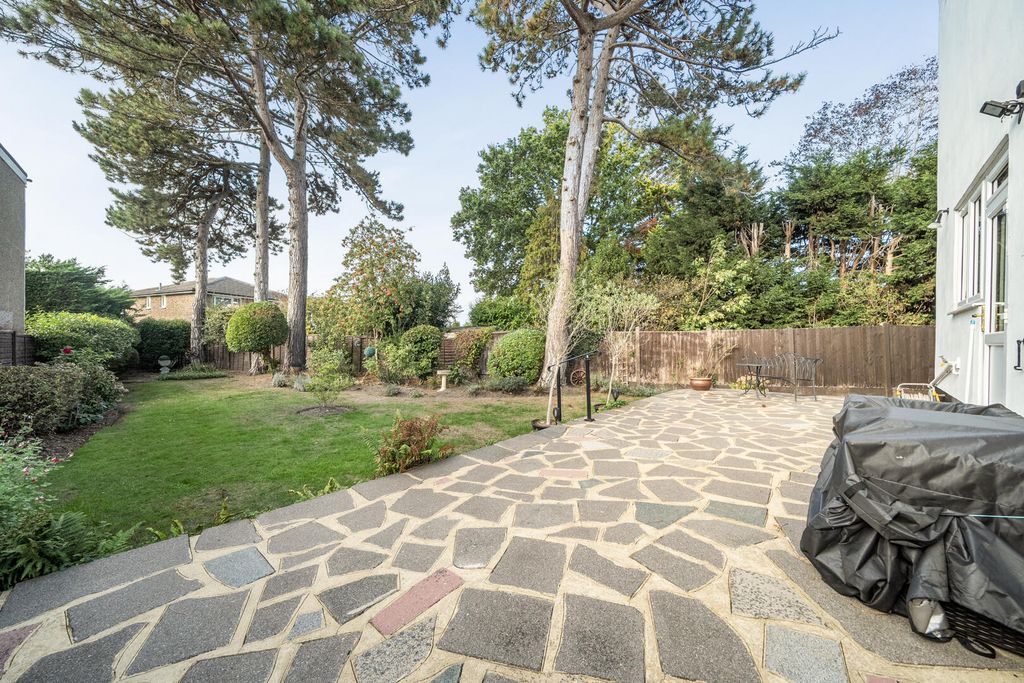 Property photo 3 of 19 Rear Garden