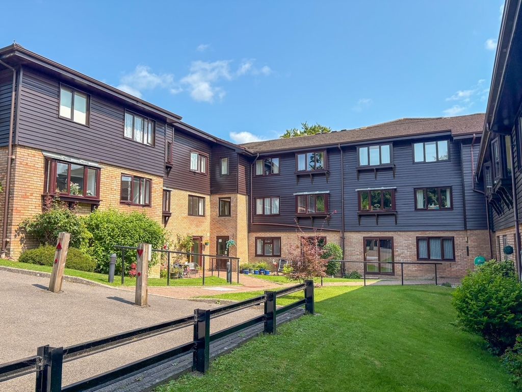 Property photo 1 of 7
