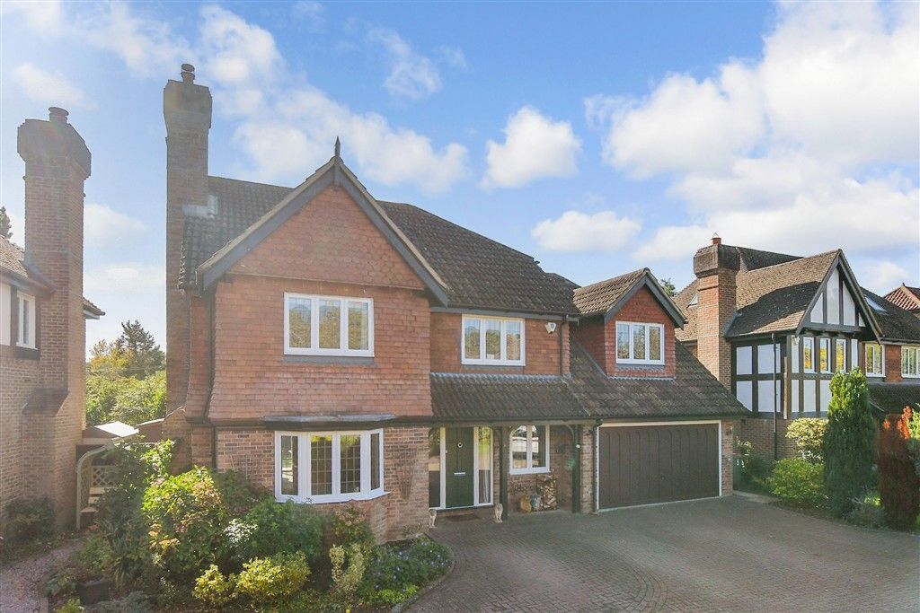 Property photo 1 of 16 External. (Web)