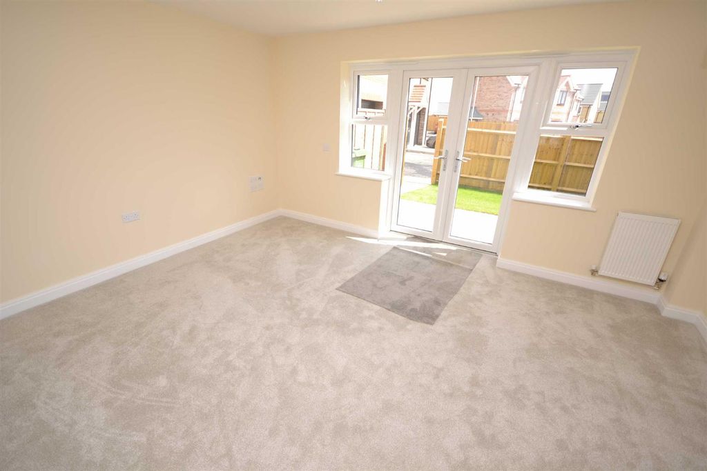Property photo 3 of 6