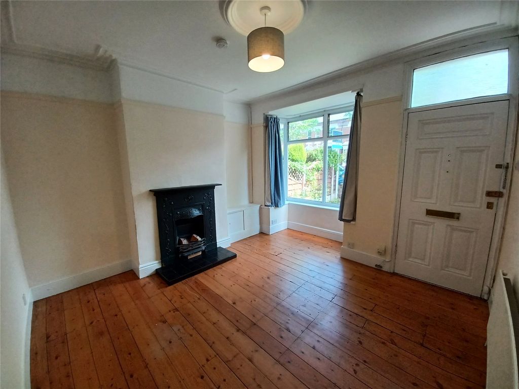 Property photo 2 of 9 Picture No. 14