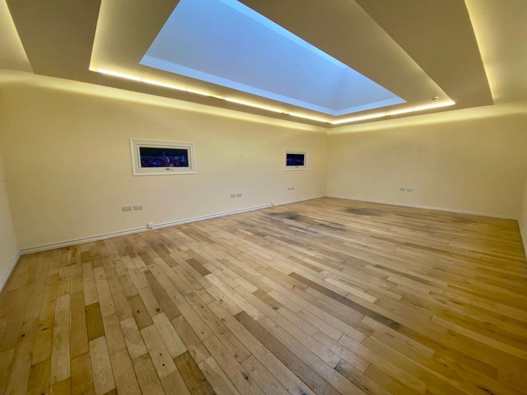 Property photo 3 of 7 Photo 1