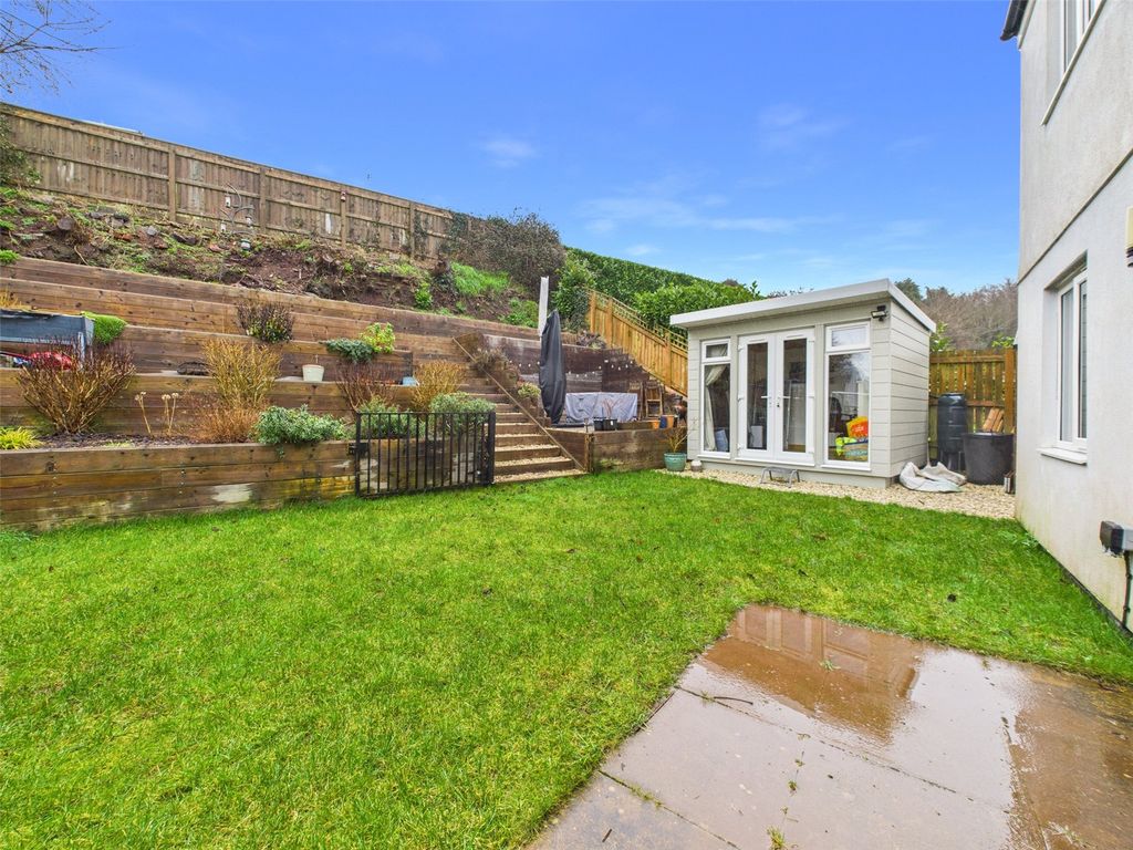 Property photo 3 of 19 Garden