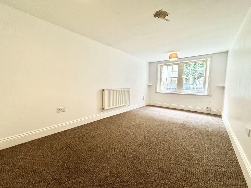 Property photo 2 of 5 Picture 2