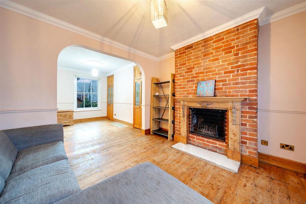 Property photo 2 of 19 Anglsea Rd-41.Jpg