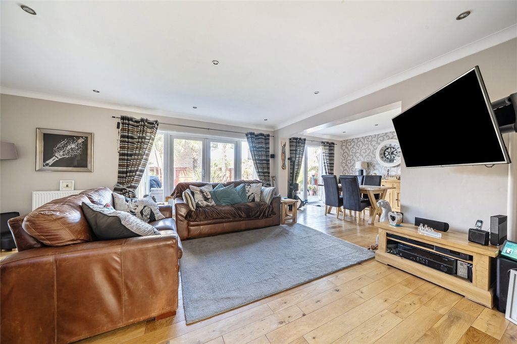 Property photo 2 of 21 Picture No. 05