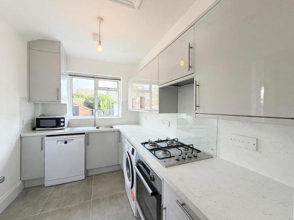 Property photo 1 of 9 A907d91F-8E4c-483E-8Efd-3E3Ebdba6644.Jpeg