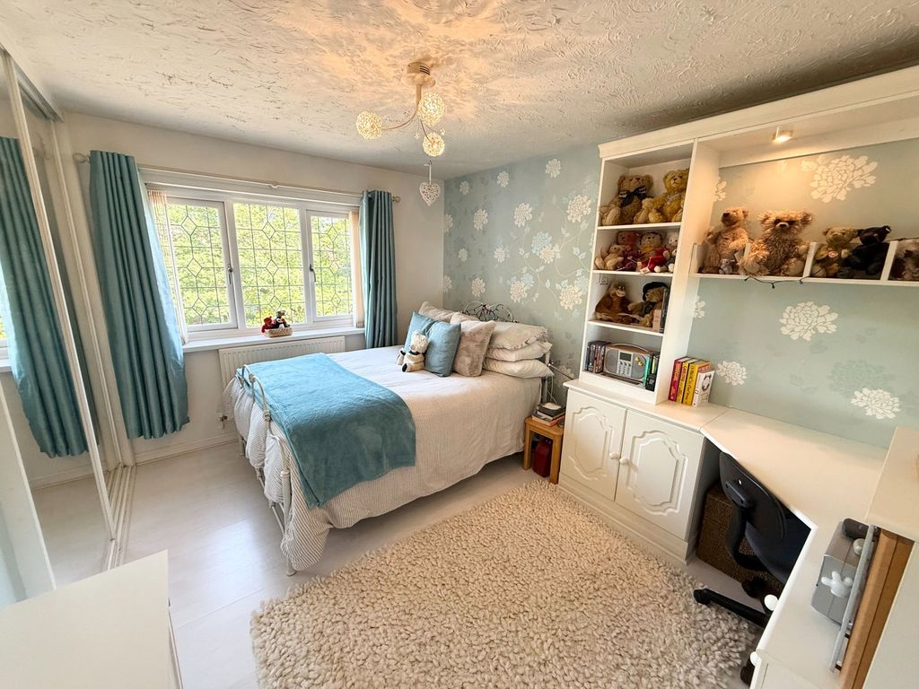 Property photo 2 of 30