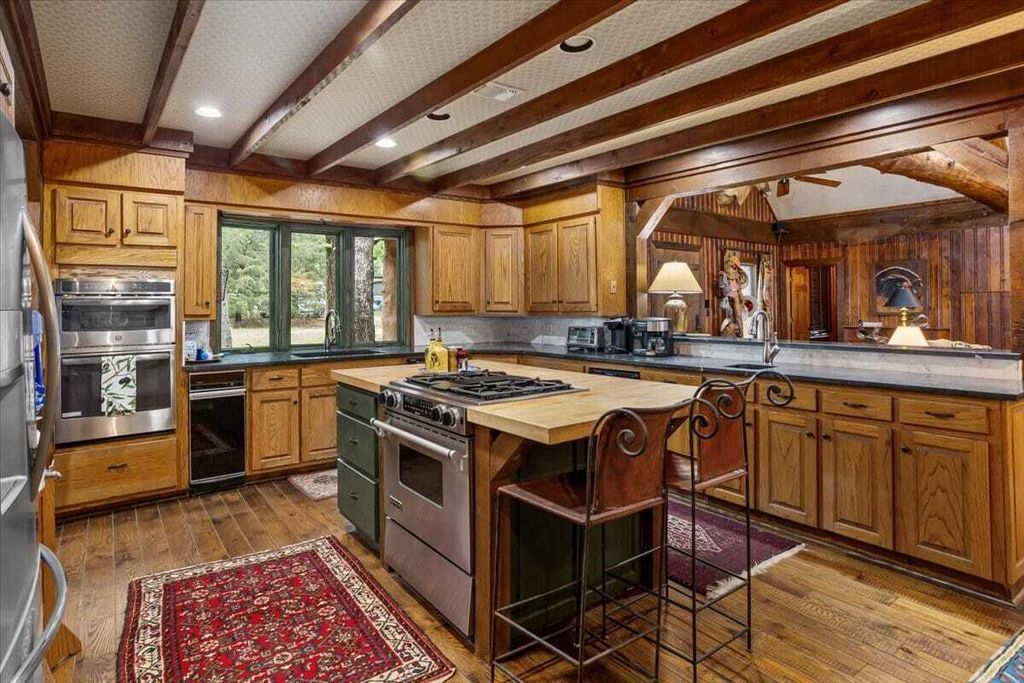 Property photo 3 of 6 <Alttext/>