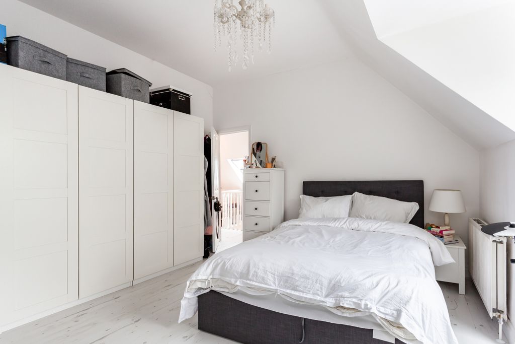 Property photo 3 of 6 180120214_Pthbl_14A