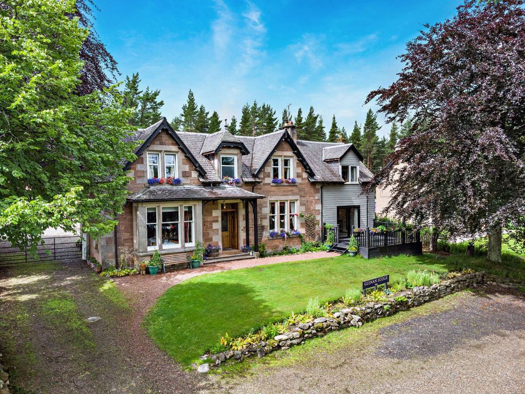 Property photo 1 of 31 Glenan Lodge