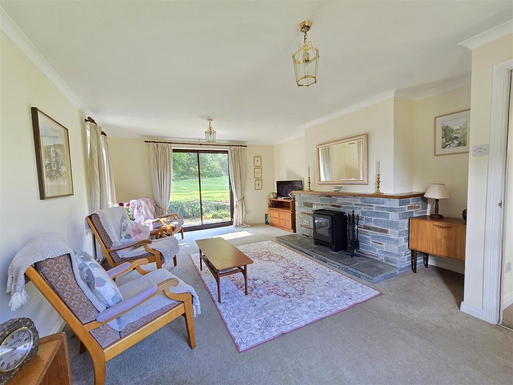 Property photo 2 of 22 20251005_141026.Jpg