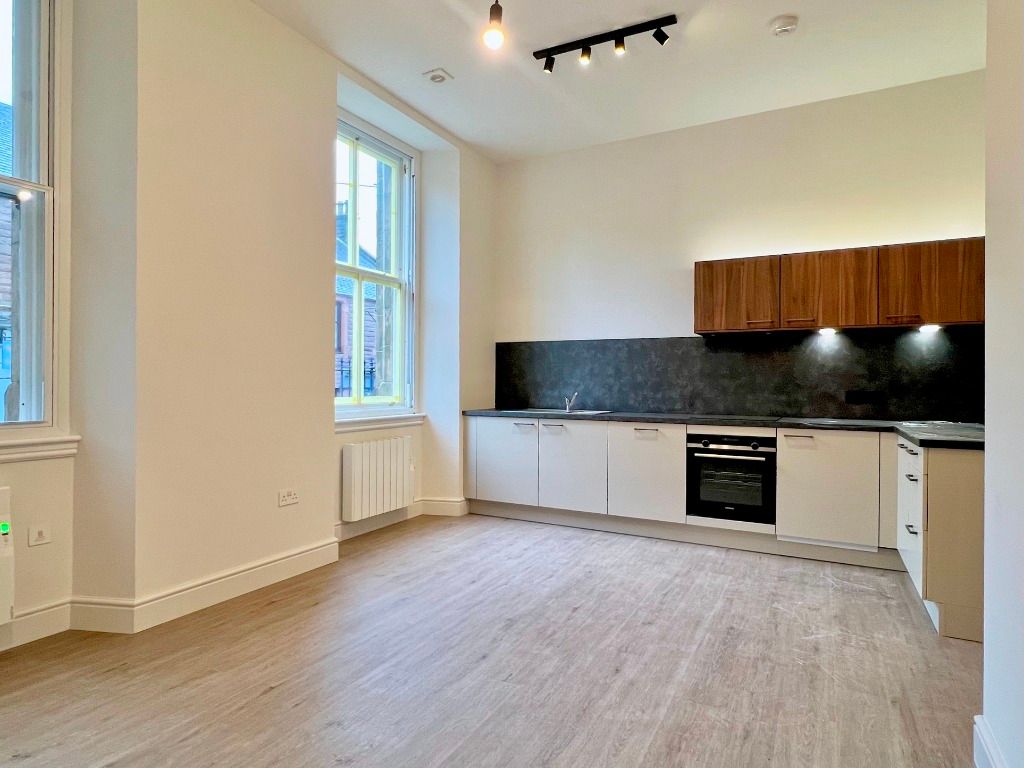 Property photo 3 of 14 Photo 3