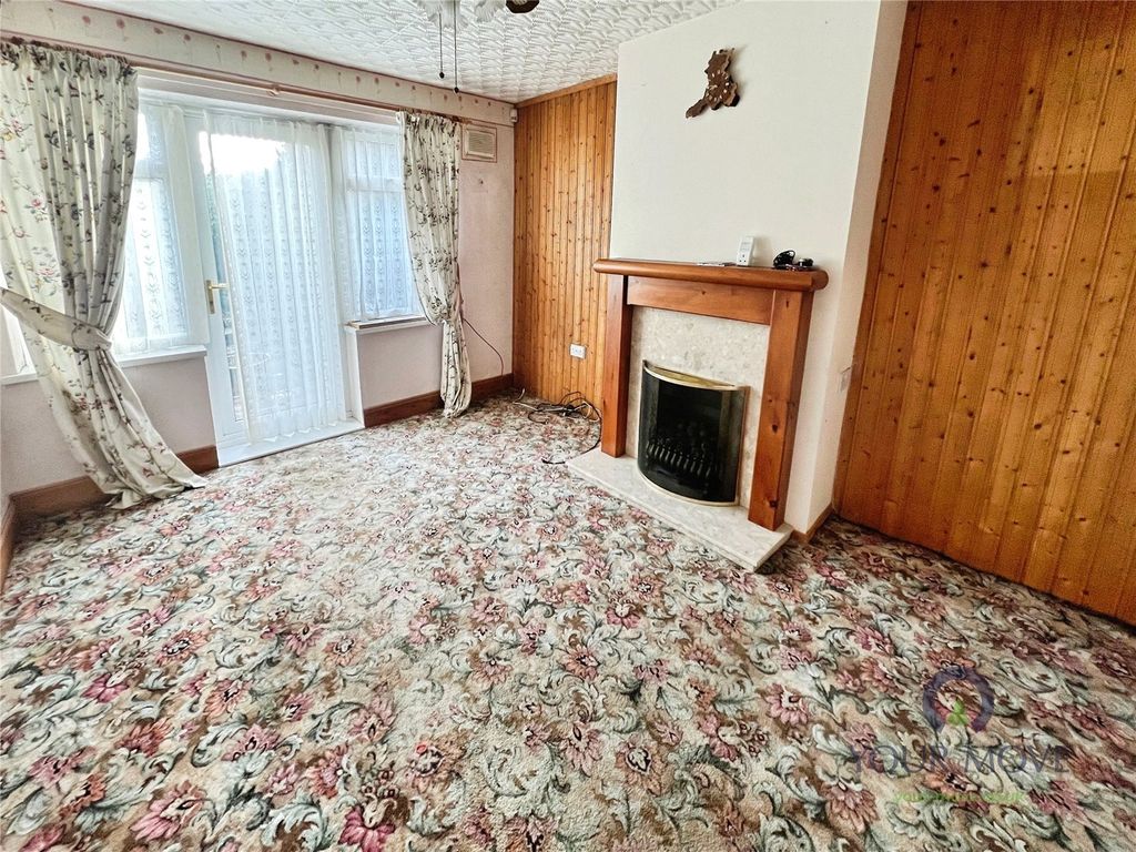 Property photo 2 of 12 Rear Reception