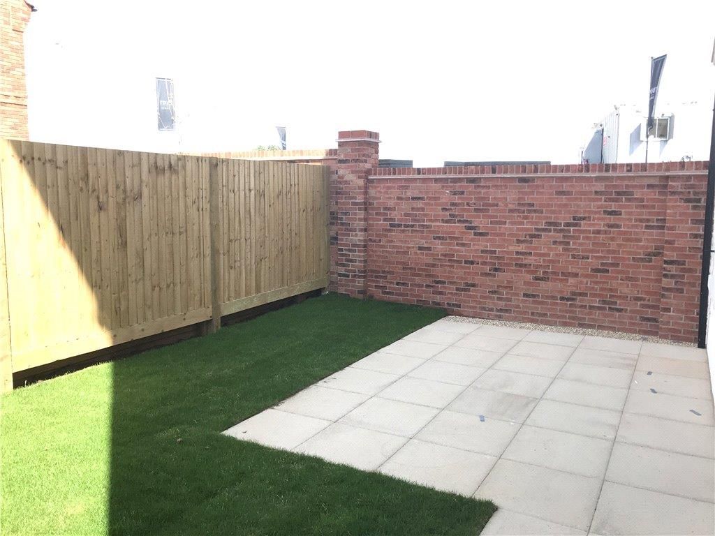 Property photo 2 of 10 Garden