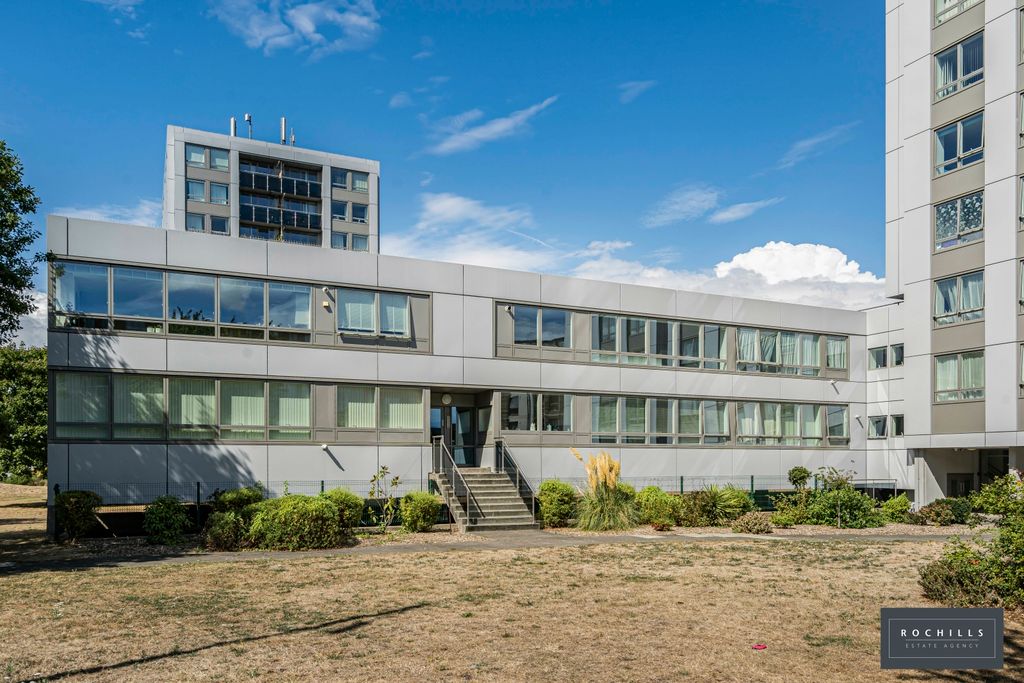 Property photo 1 of 16 Picture No. 06