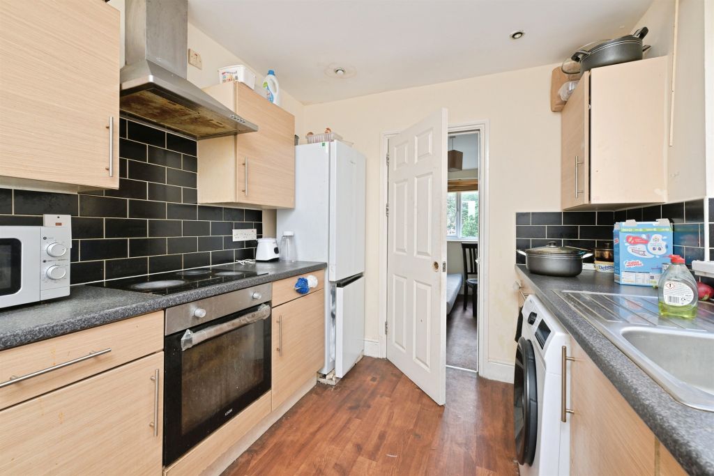 Property photo 3 of 14