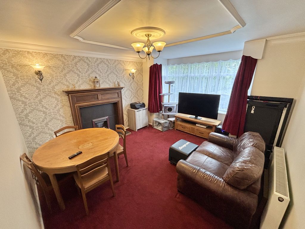 Property photo 2 of 23