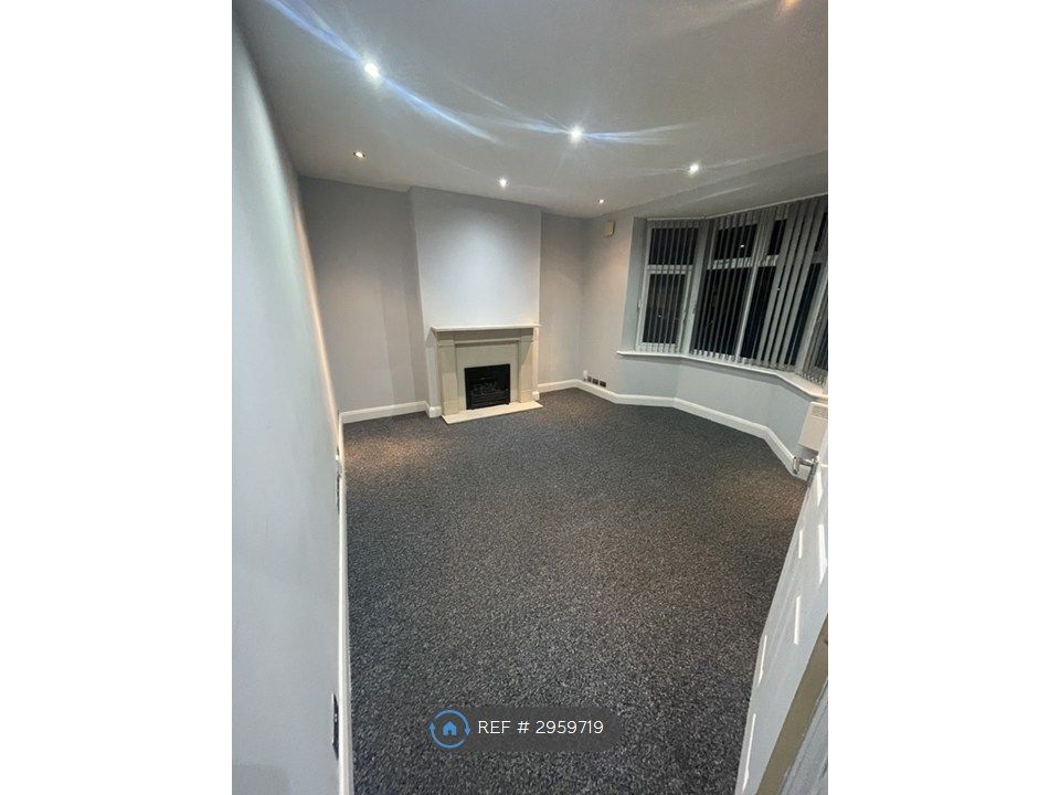 Property photo 1 of 11 Lounge