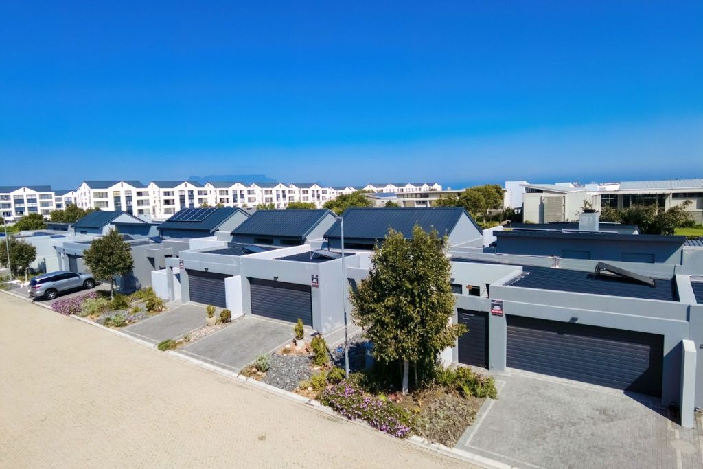 Property photo 1 of 18 1TV1713750