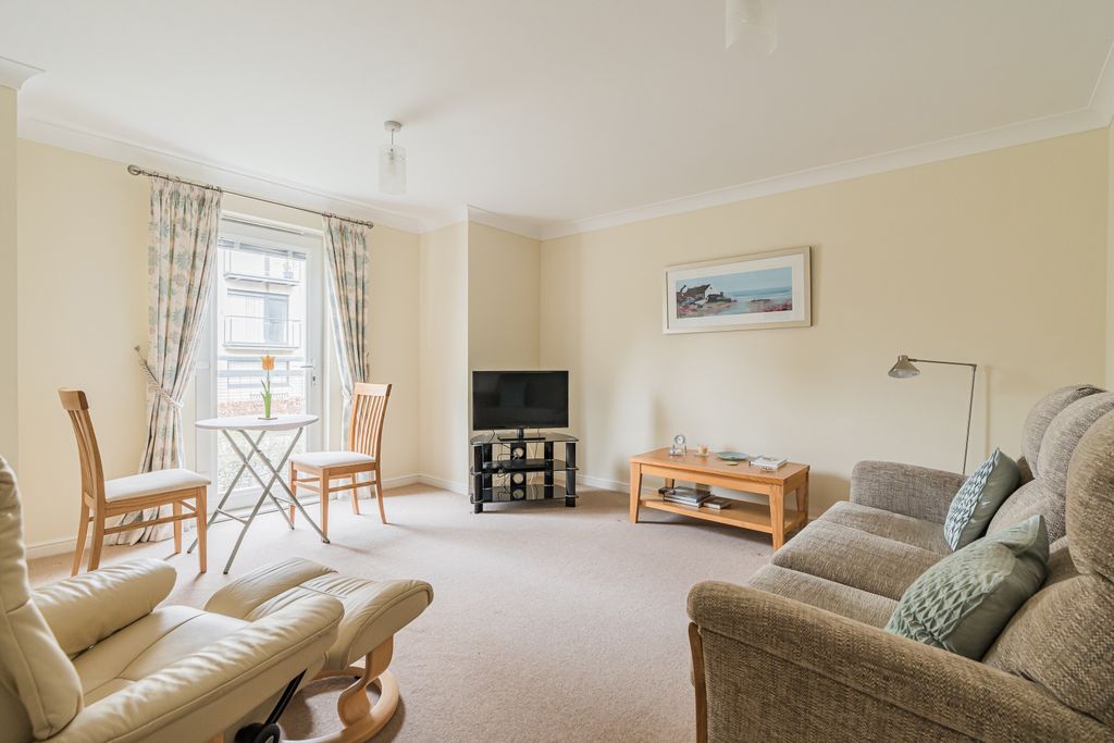 Property photo 2 of 18 Property Image 2