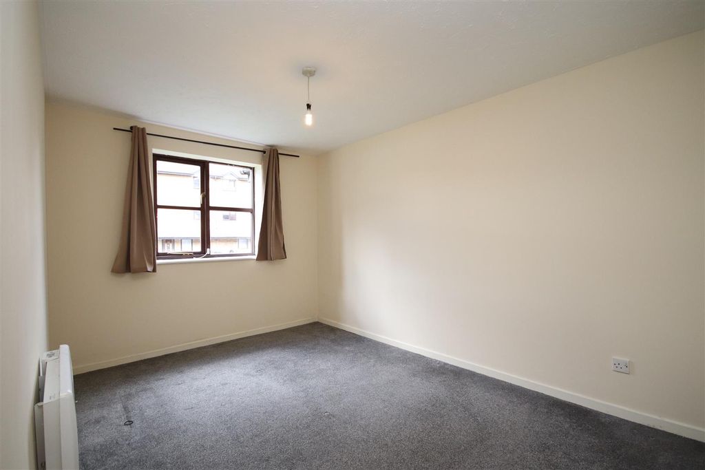 Property photo 2 of 6 Img_1577.Jpg