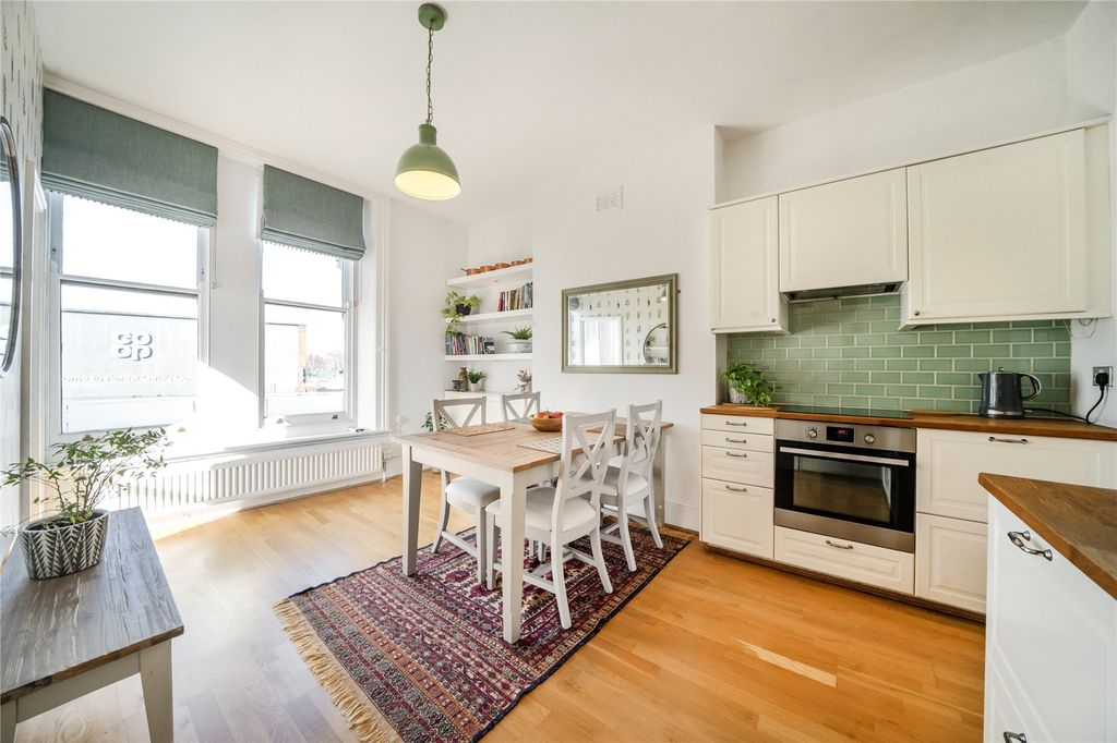 Property photo 1 of 8 Kitchen/Diner