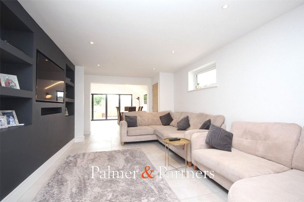 Property photo 3 of 13 Picture No. 16