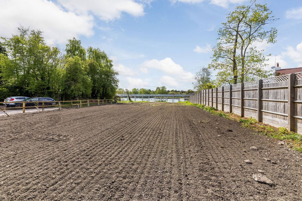Additional image 3 of Land for saleRiverside Land, Preston Crowmarsh OX10