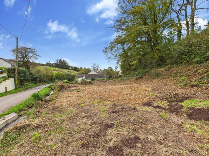 Property photo 3 of 7 Photo 5