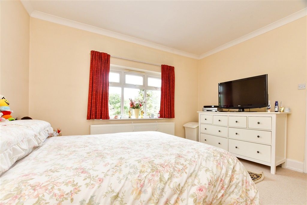Property photo 3 of 18 Bedroom 5
