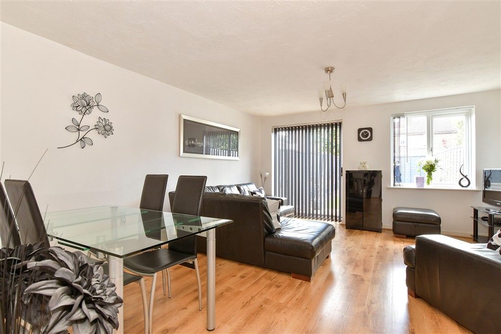 Property photo 1 of 12 Lounge/Diner