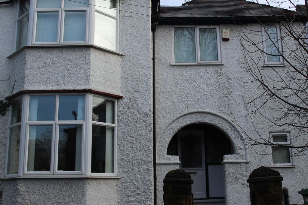 Property photo 1 of 33