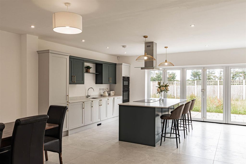 Property photo 3 of 41 L J Imaging-23.Jpg
