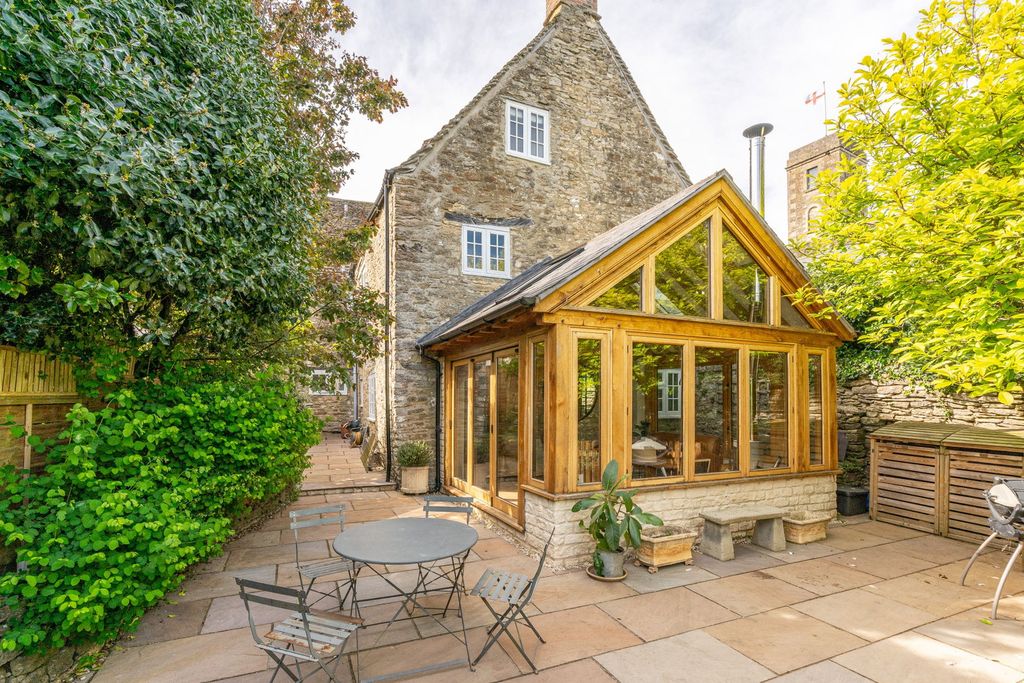 4 bed town house for saleCross Hayes Lane, Malmesbury SN16