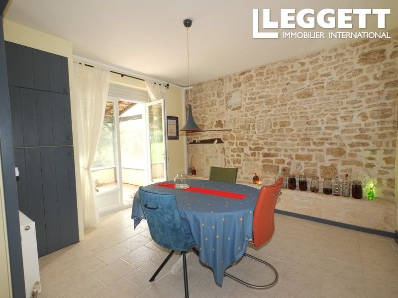 Property photo 2 of 10