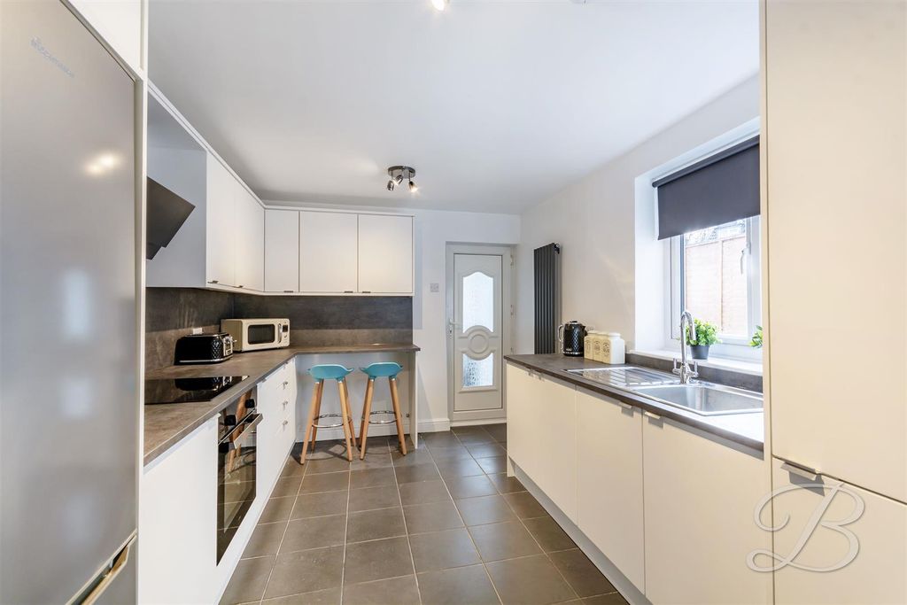 Property photo 2 of 17 CC Ltd1.Jpg