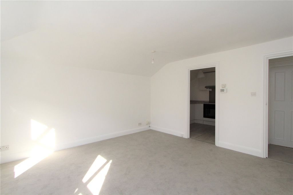 Property photo 3 of 6 Picture No. 05