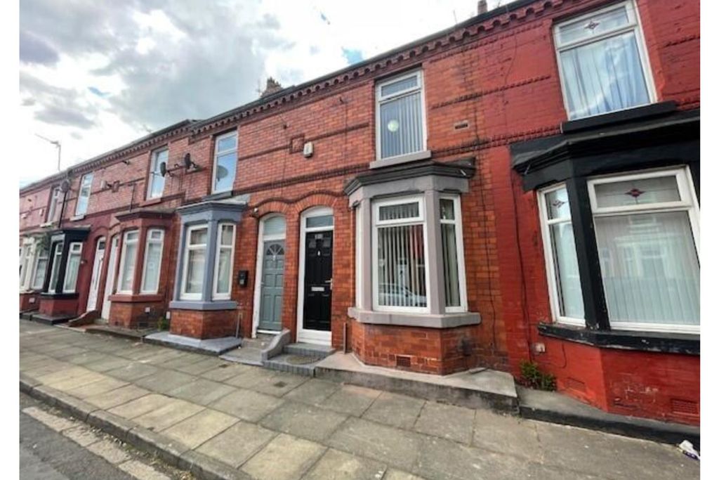 Property photo 2 of 10