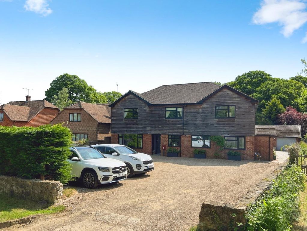 Property photo 1 of 31