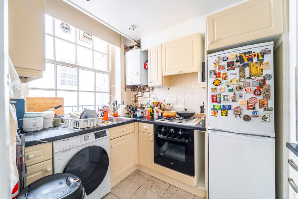 Property photo 1 of 10 Mba01901