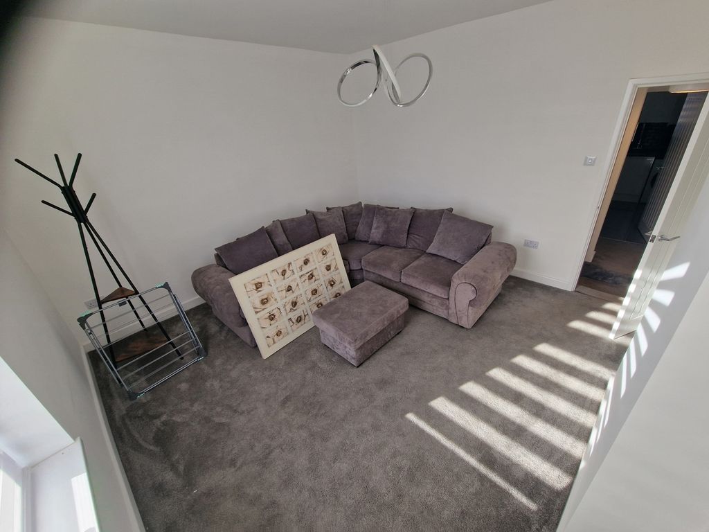 Property photo 3 of 6 20260330_164510