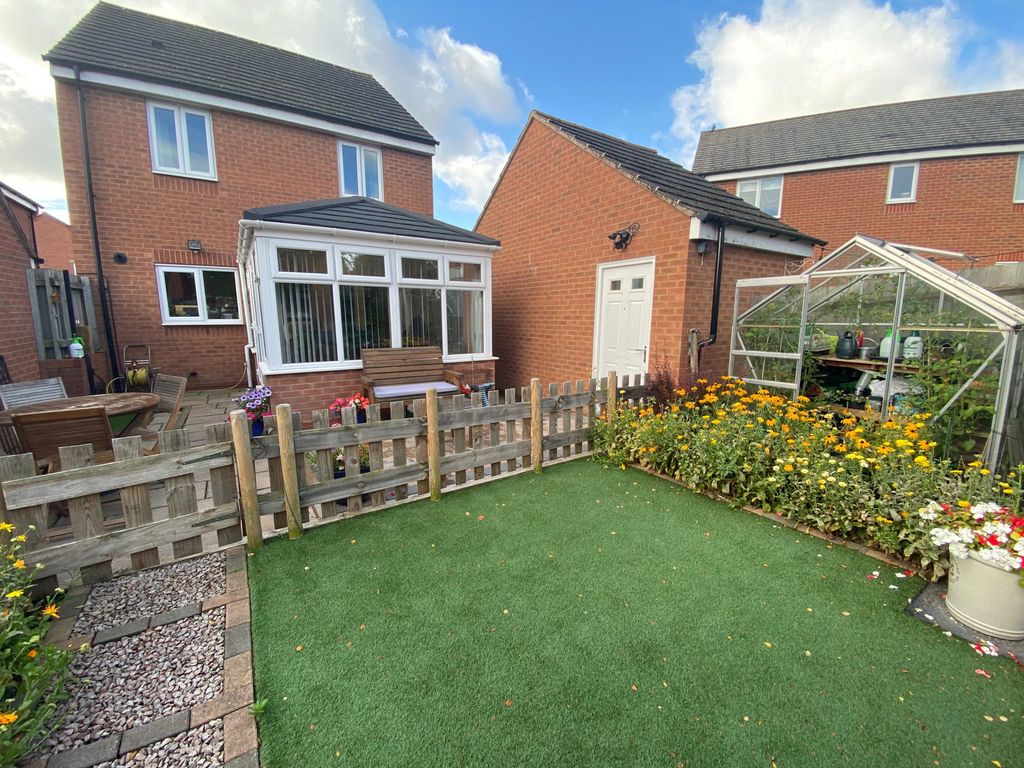 Property photo 2 of 24