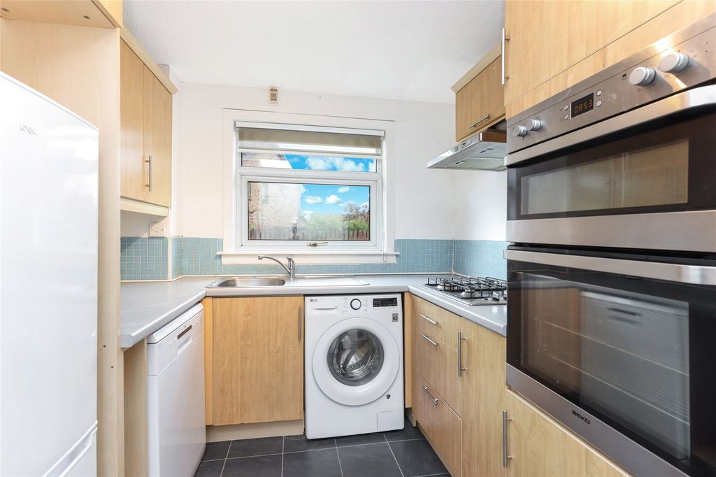 Property photo 3 of 25 Picture No. 09