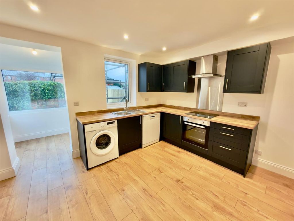 Property photo 3 of 11 Whatsapp Image 2025-12-04 At 12.48.15 (2).Jpeg