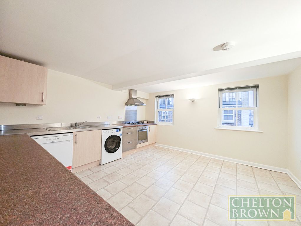 Property photo 3 of 28 Kitchen