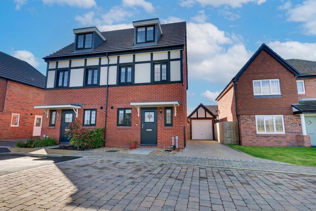 Property photo 1 of 21