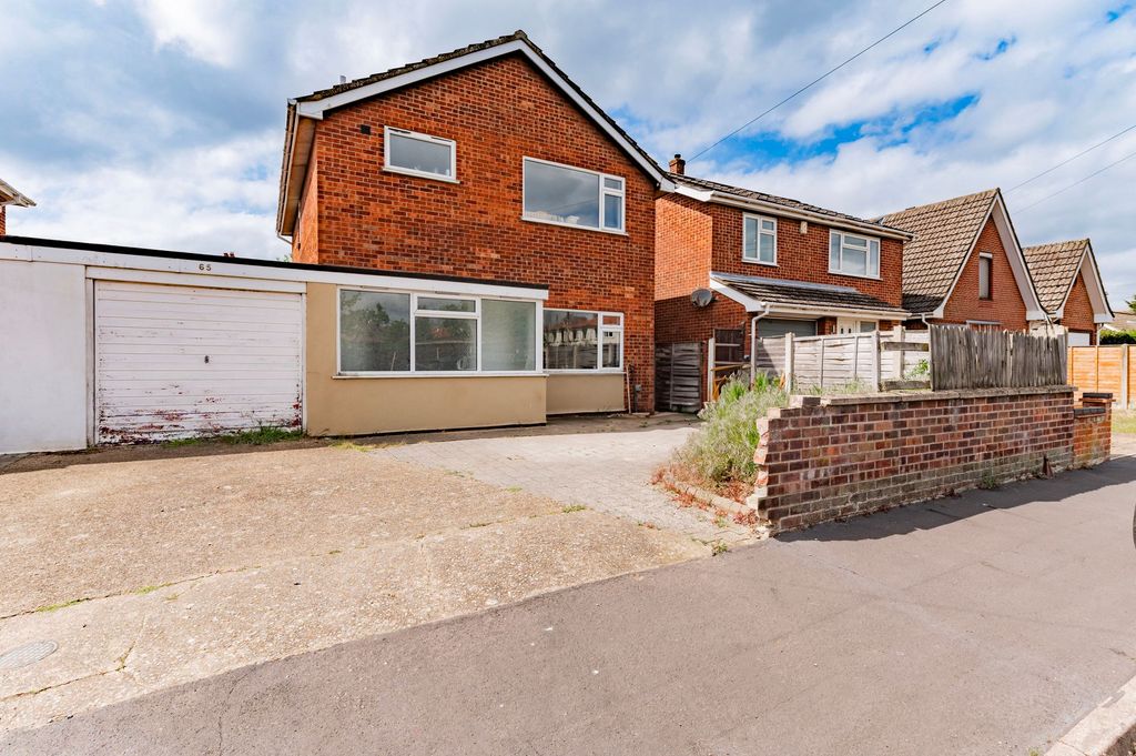 Property photo 1 of 18